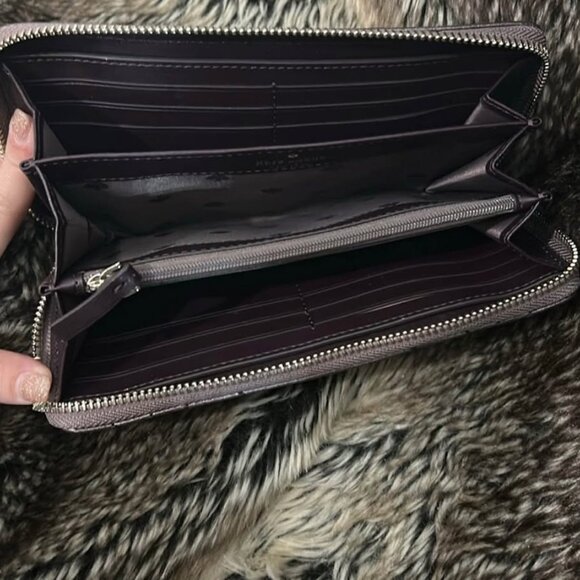 Kate Spade Briar Lane Metallic Mauve Quilted Wallet - like new! - Picture 4 of 4